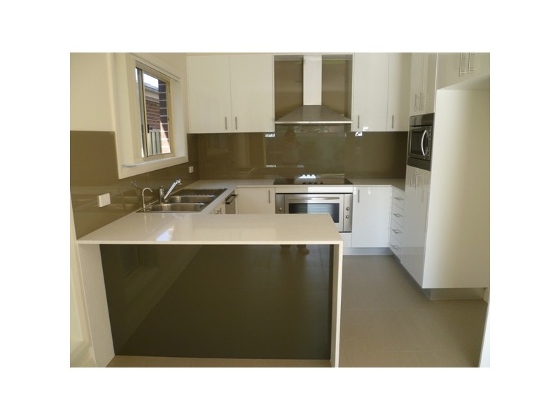 88 Victor Avenue, Picnic Point NSW 2213