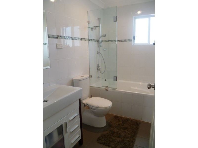 6 Bapaume Place, Milperra NSW 2214