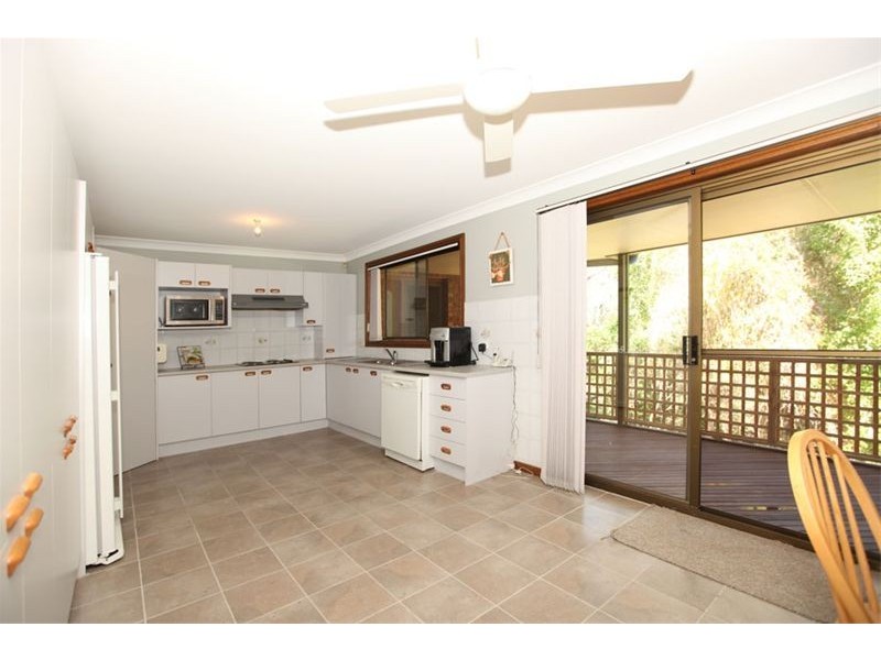 764a Henry Lawson Drive, Picnic Point NSW 2213