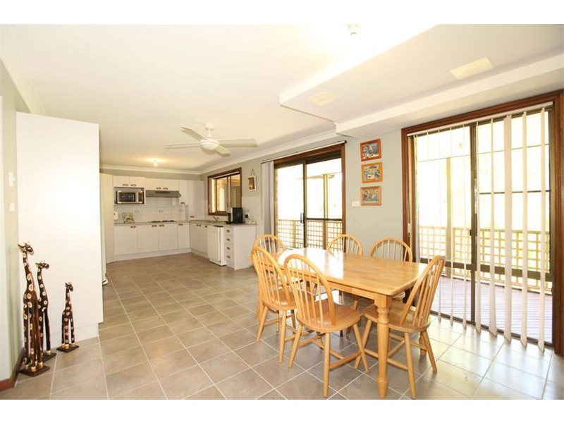 764a Henry Lawson Drive, Picnic Point NSW 2213