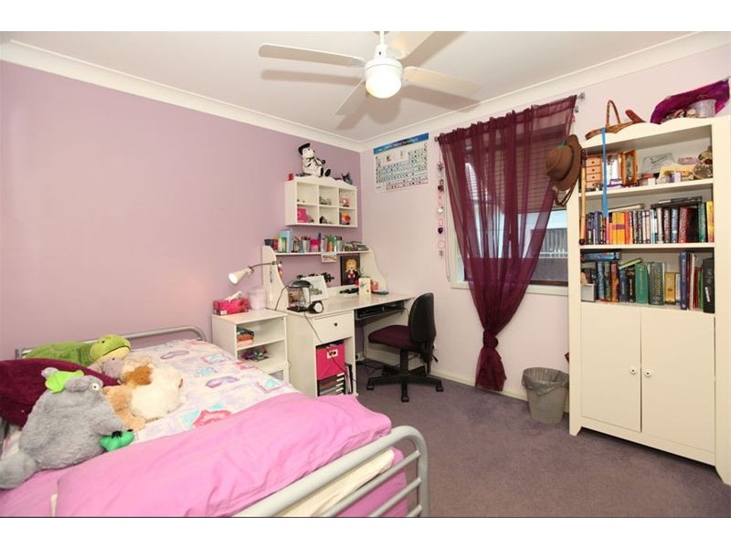 7 Ogilvie Street, East Hills NSW 2213