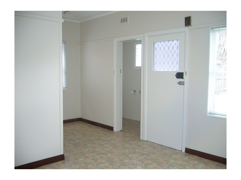 54 Kennedy Street, Picnic Point NSW 2213