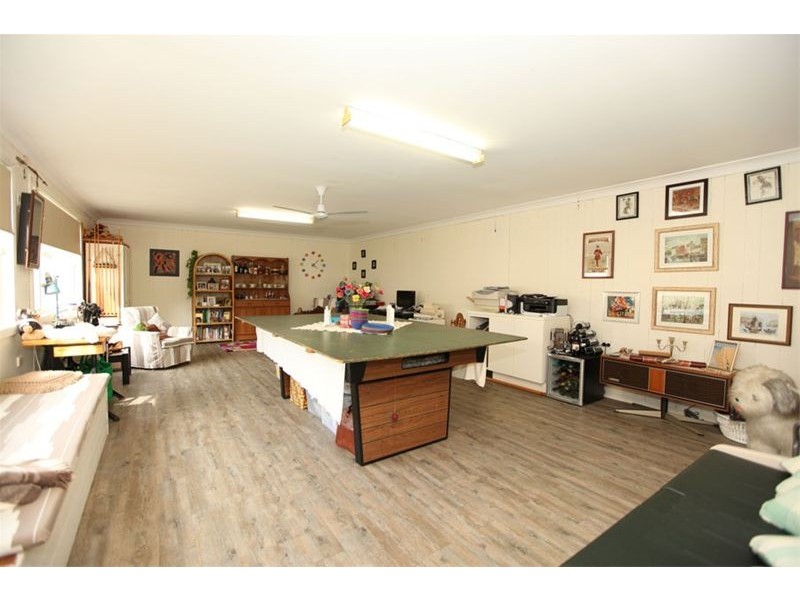 25 Eileen Street, Picnic Point NSW 2213