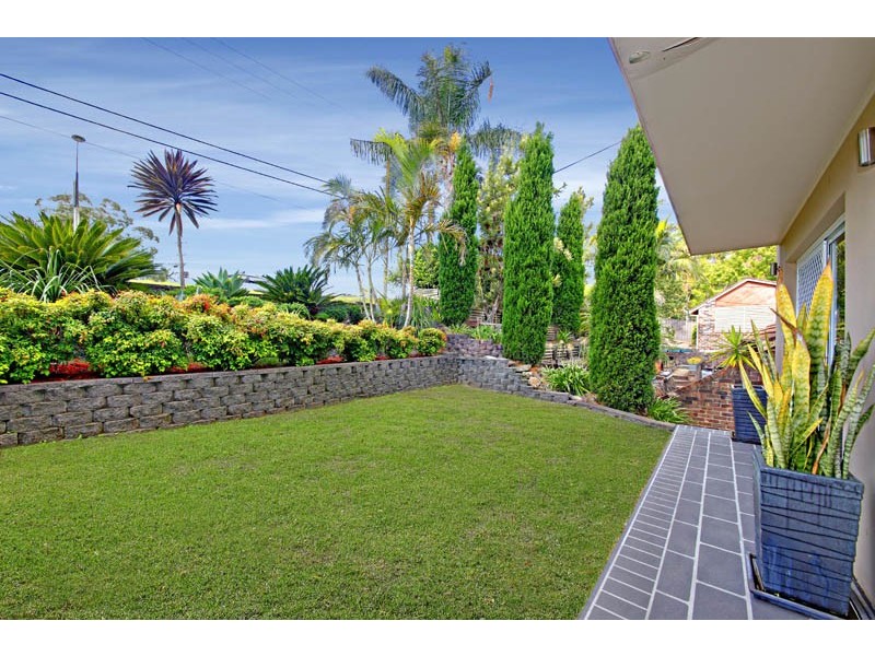 734 Henry Lawson Drive, Picnic Point NSW 2213