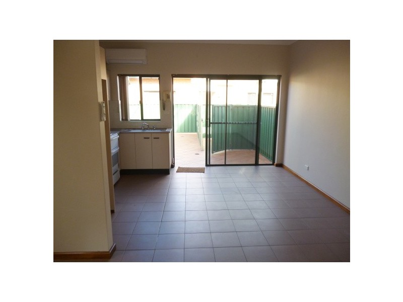 1/5 Macarthur Avenue, Revesby NSW 2212