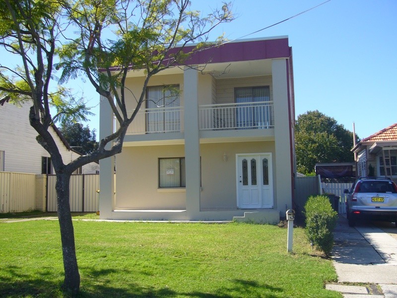 3 Rodgers St, Panania NSW 2213