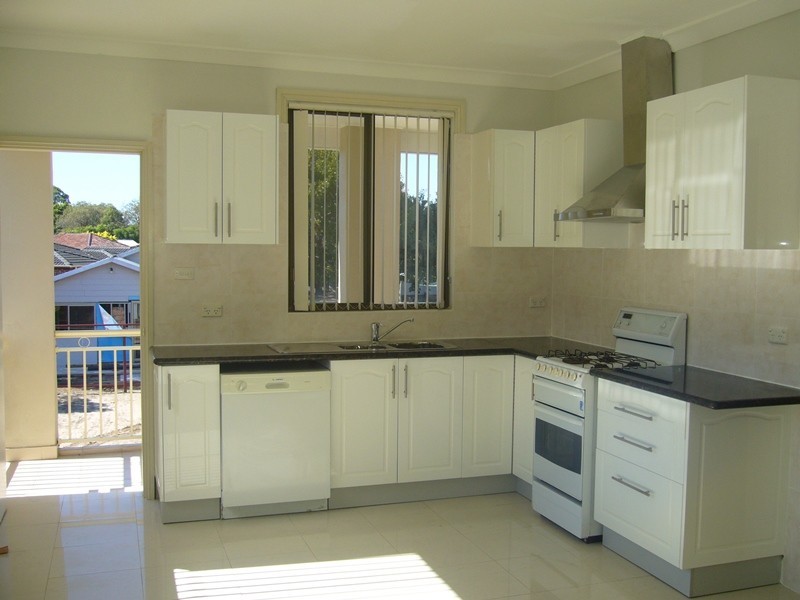 3 Rodgers St, Panania NSW 2213