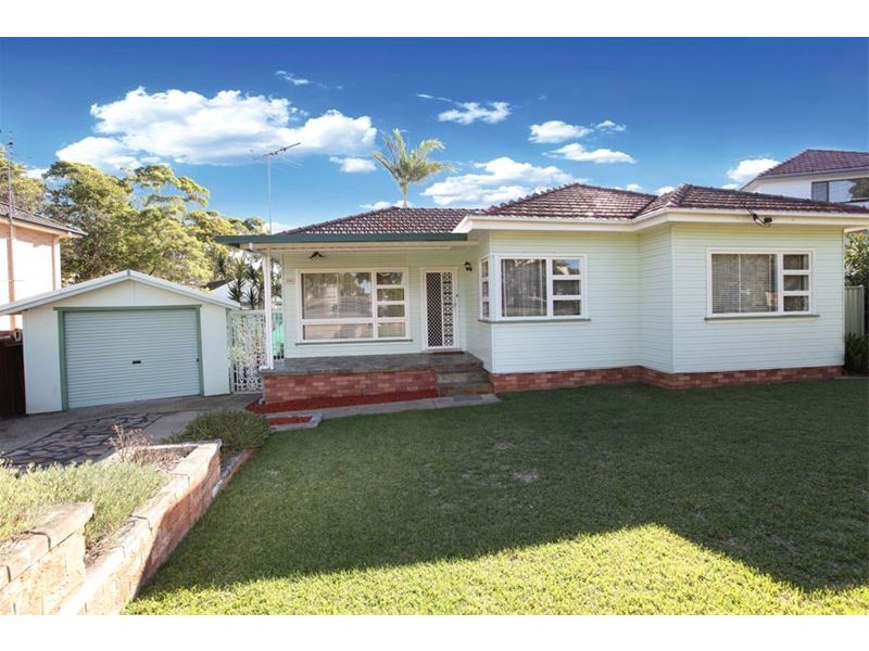 206 Lambeth Street, Picnic Point NSW 2213