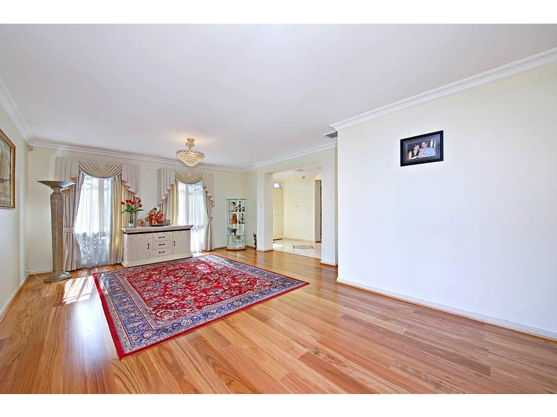 17 Pelorus Avenue, Voyager Point NSW 2172