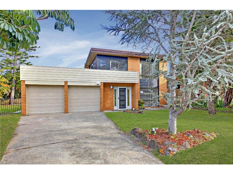 14 Sylvan Grove, Picnic Point NSW 2213