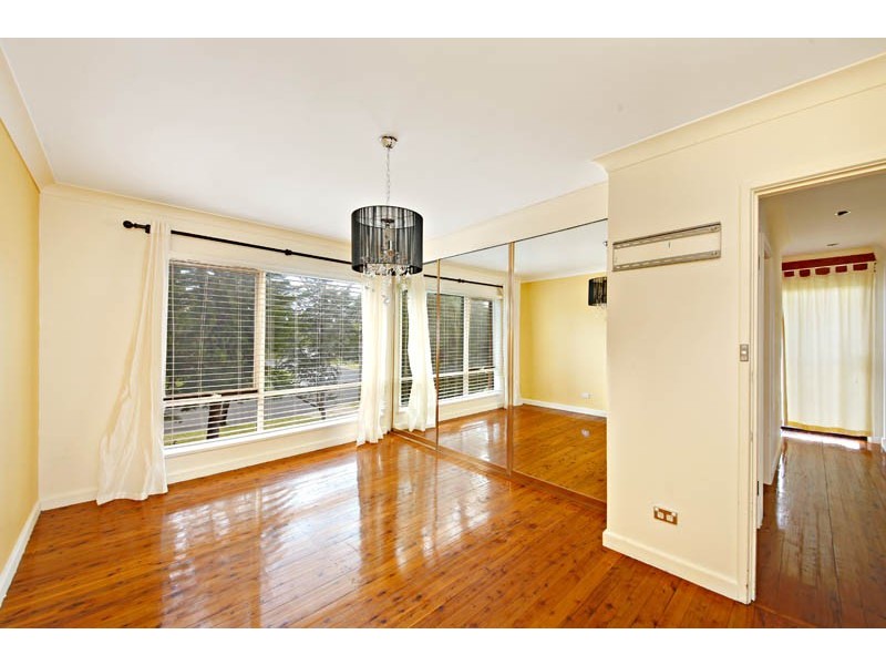 14 Sylvan Grove, Picnic Point NSW 2213