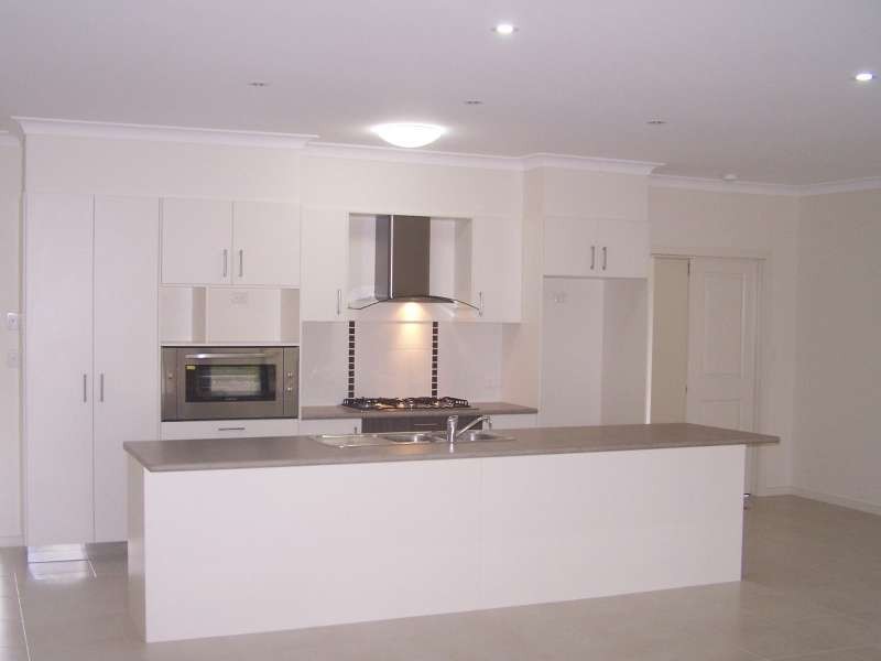 5 Kingsbarn Drive, Wondunna QLD 4655