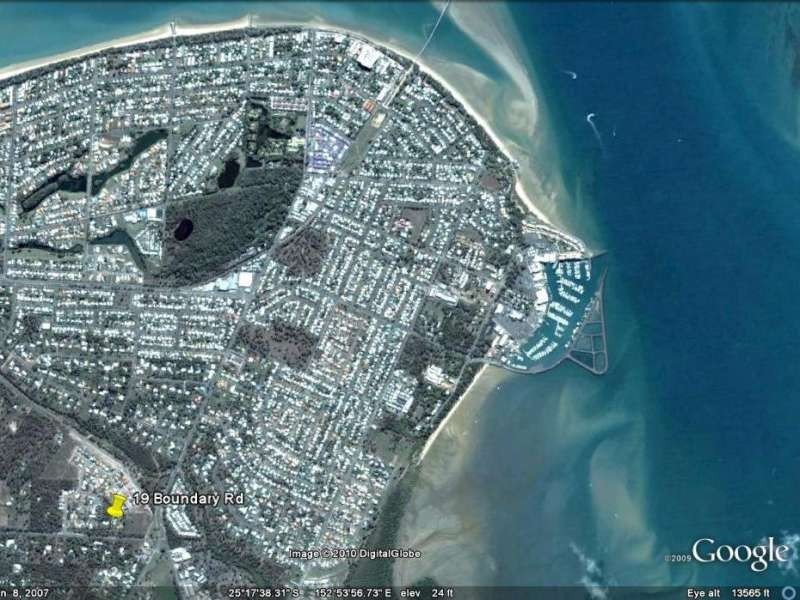 19 Boundary Road, Urangan QLD 4655