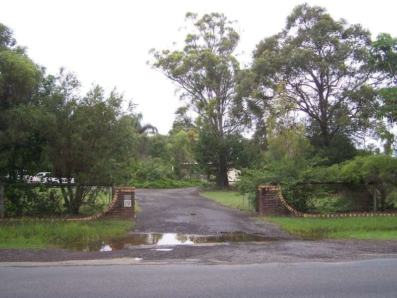 19 Boundary Road, Urangan QLD 4655