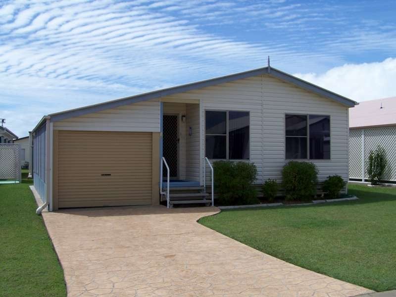 135 Coral Avenue Bay Drive, Pialba QLD 4655