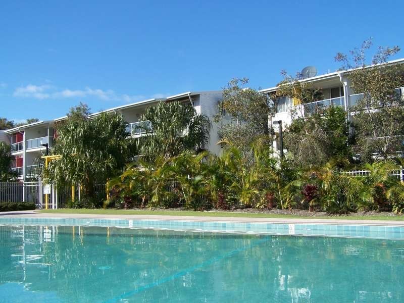 Unit 35 Whale Cove, 68 Pulgul Street, Urangan QLD 4655