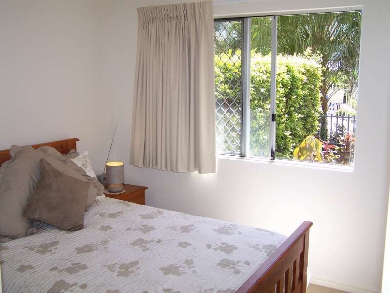 Unit 35 Whale Cove, 68 Pulgul Street, Urangan QLD 4655