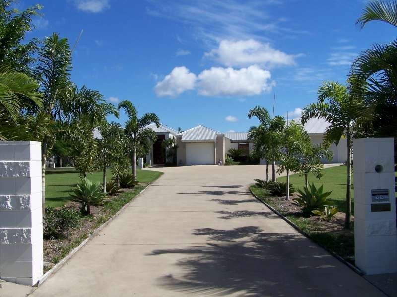 33 Ocean Park Drive, Dundowran Beach QLD 4655