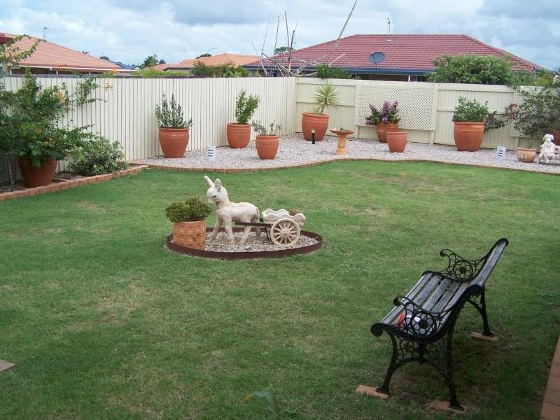 27 Anchorage Circuit, Point Vernon QLD 4655