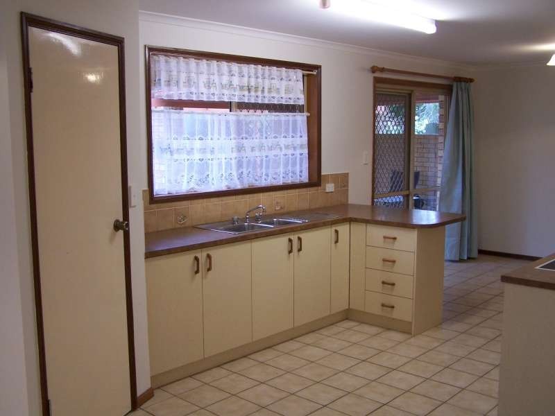 39 Grevillea Street, Kawungan QLD 4655