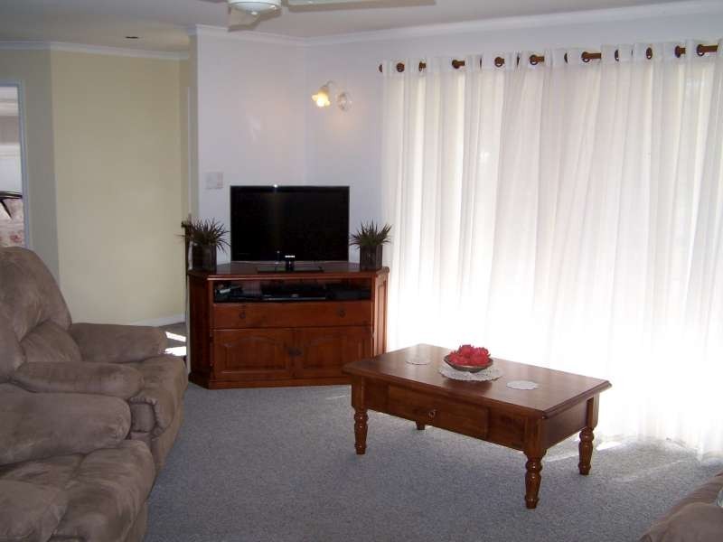 10 Bergin Court, Torquay QLD 4655