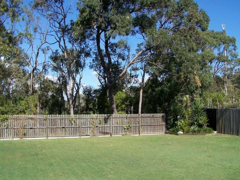 10 Bergin Court, Torquay QLD 4655