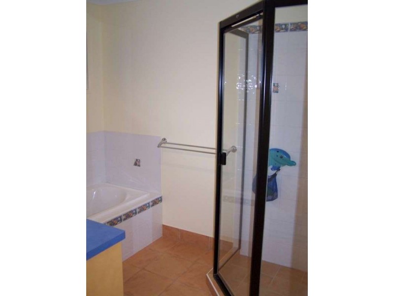 4 Chiquita Court, Dundowran Beach QLD 4655