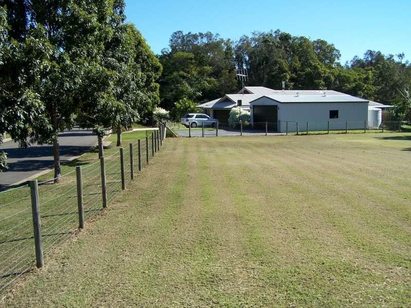 2 Chiquita Court, Dundowran Beach QLD 4655