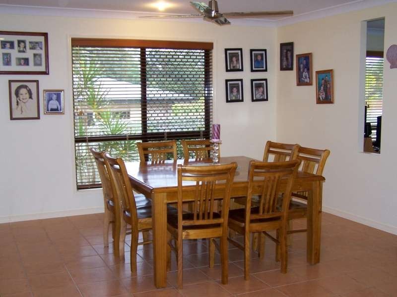 2 & 4 Chiquita Court, Dundowran Beach QLD 4655