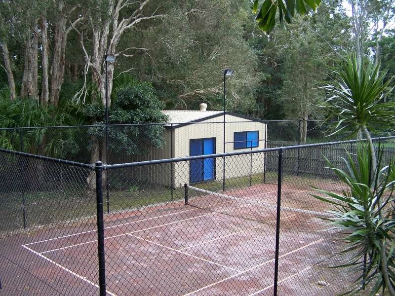 2 & 4 Chiquita Court, Dundowran Beach QLD 4655