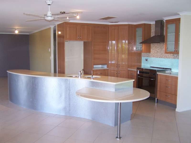 3 Doss Court, Urraween QLD 4655