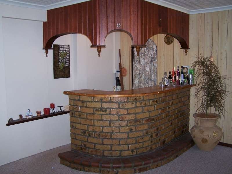 16 Saunders Street, Point Vernon QLD 4655