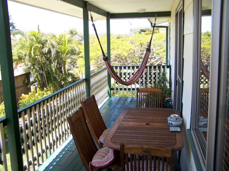 16 Saunders Street, Point Vernon QLD 4655