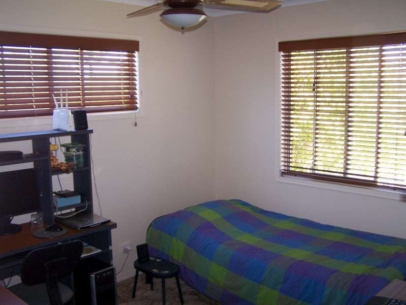 16 Saunders Street, Point Vernon QLD 4655