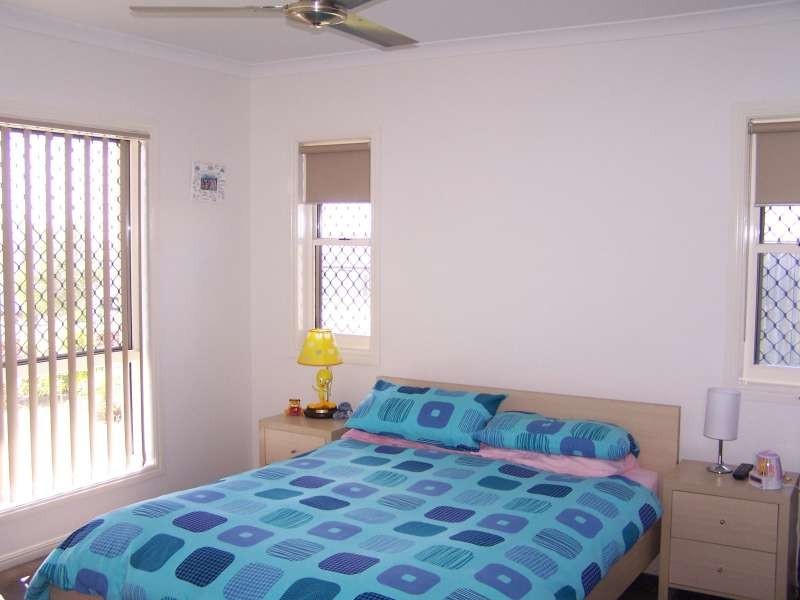 14 Teresa Street, Nikenbah, Kawungan QLD 4655