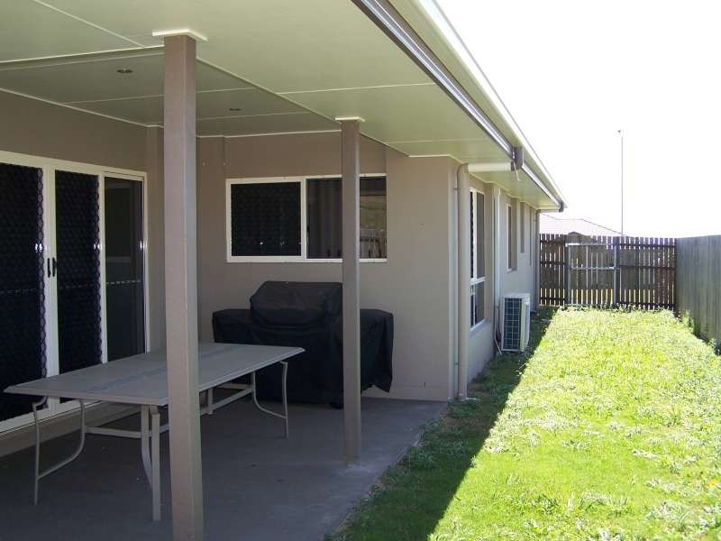 14 Teresa Street, Nikenbah, Kawungan QLD 4655