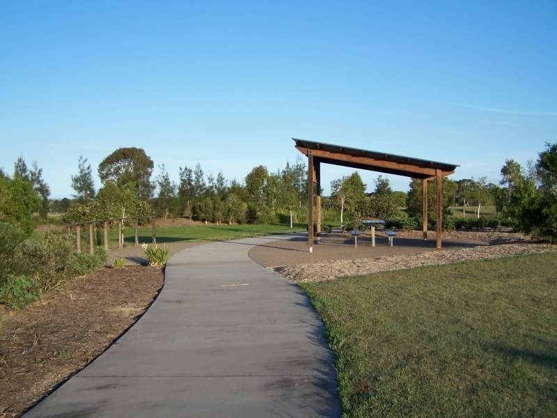 14 Teresa Street, Nikenbah, Kawungan QLD 4655