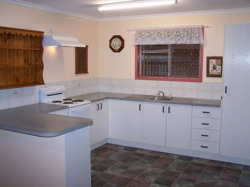 46 Squire Street, Kawungan QLD 4655