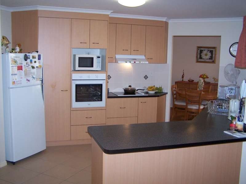 Point Vernon QLD 4655