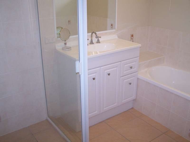 Point Vernon QLD 4655