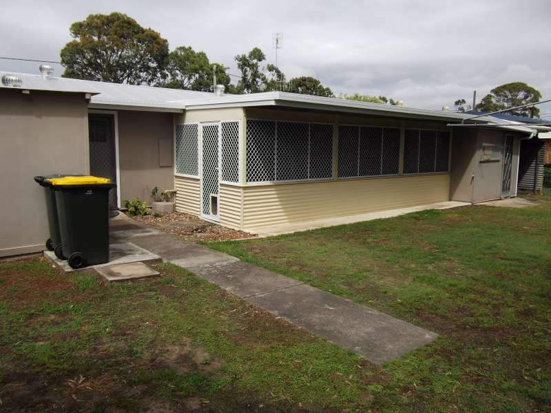 20 Edward Street, Urangan QLD 4655