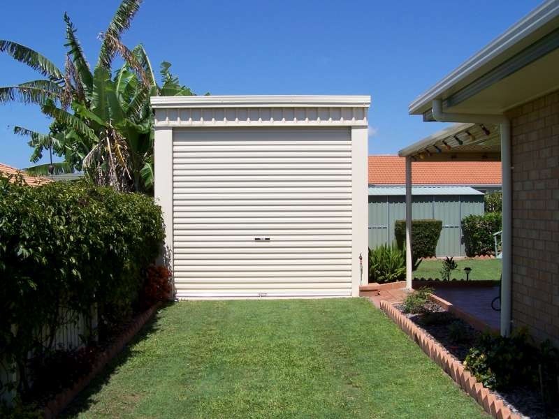 6 Hood Street, Urangan QLD 4655