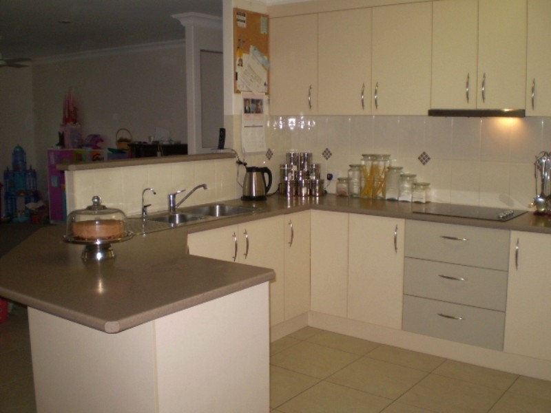 9 Pembridge Circuit, Urraween QLD 4655