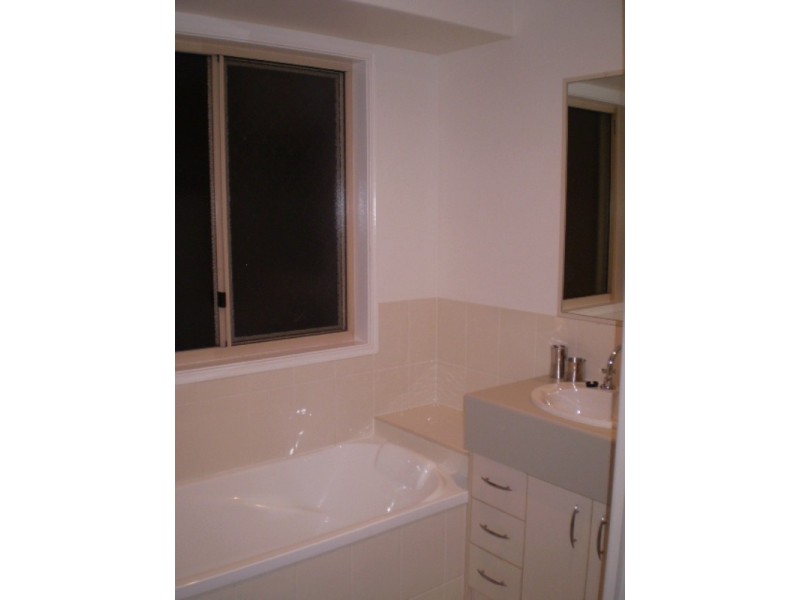 9 Pembridge Circuit, Urraween QLD 4655