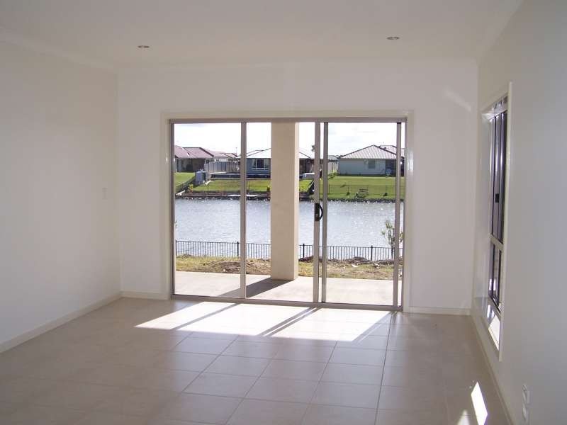 Eli Waters QLD 4655