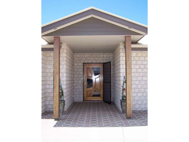 196 Gilston Road, Wondunna QLD 4655