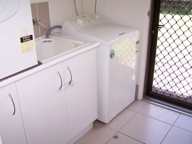 Point Vernon QLD 4655