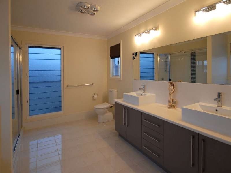 Eli Waters QLD 4655