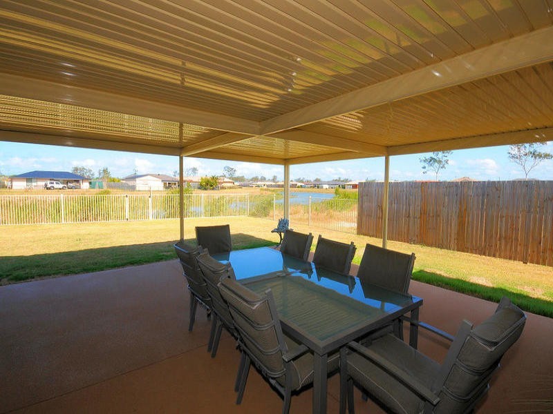 15 Kingston Court, Point Vernon QLD 4655