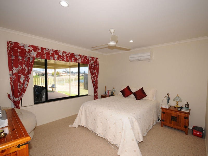 15 Kingston Court, Point Vernon QLD 4655